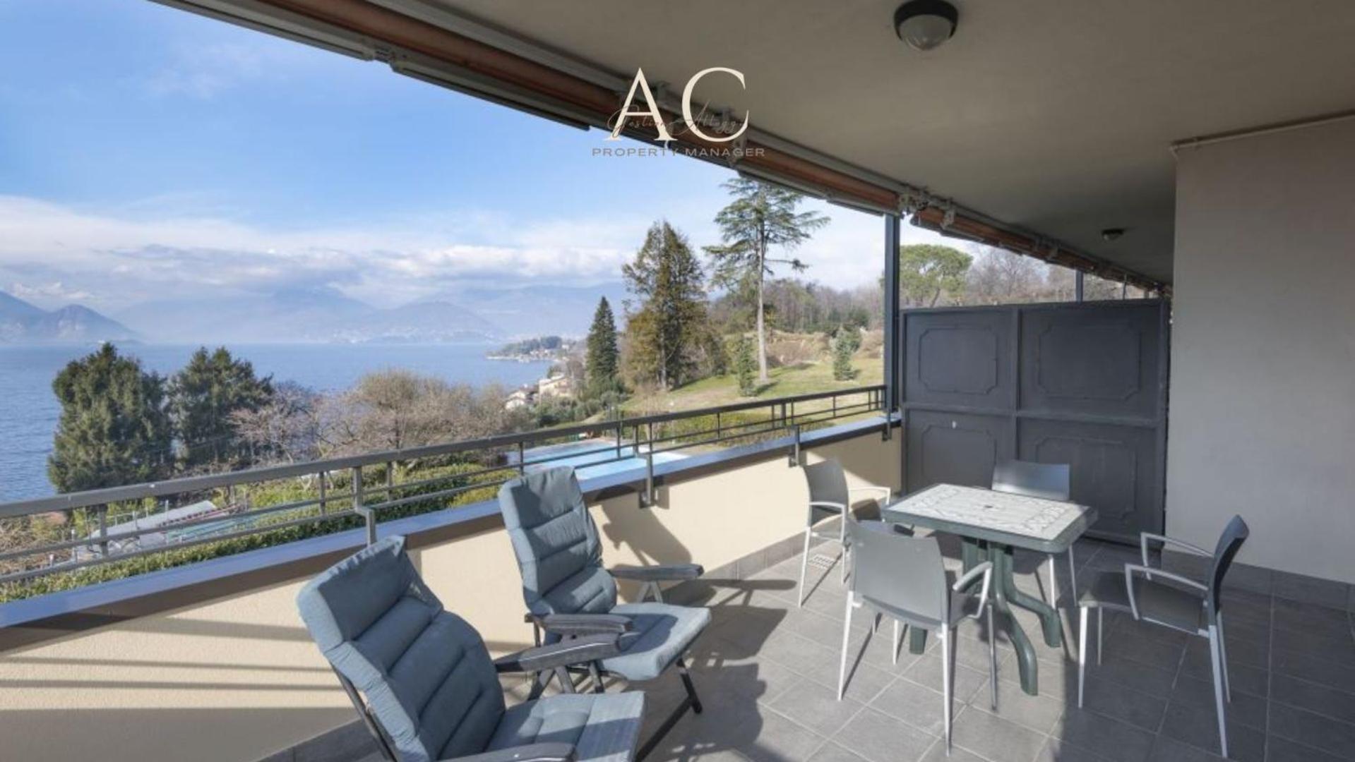 The House On The Lake Reno Di Leggiuno Exteriör bild